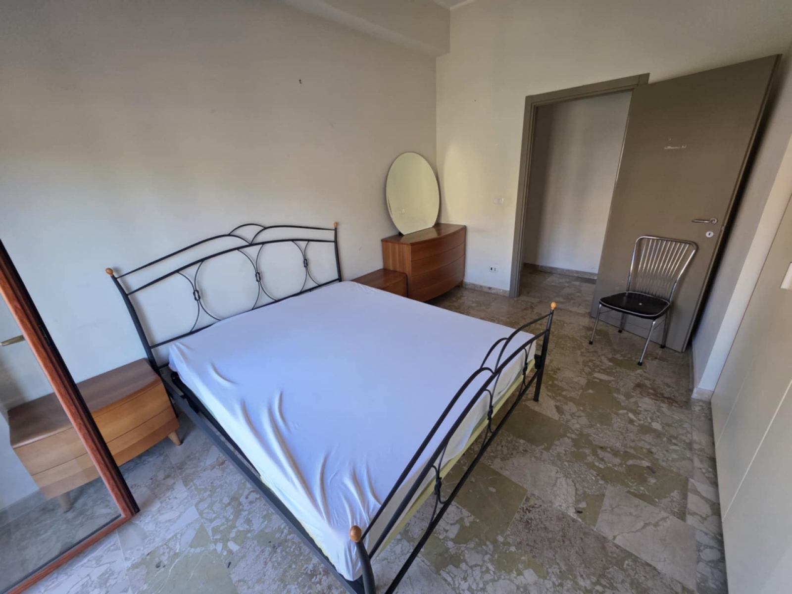Appartamento Ristrutturato Arredato Archi 75 Mq