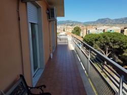 Appartamento Di Recente Costruzione Sbarre Inferiori 90 Mq