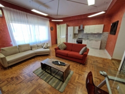 Appartamento Arredato Pressi Parco Caserta 70 Mq