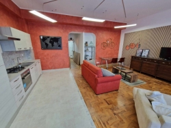 Appartamento Arredato Pressi Parco Caserta 70 Mq