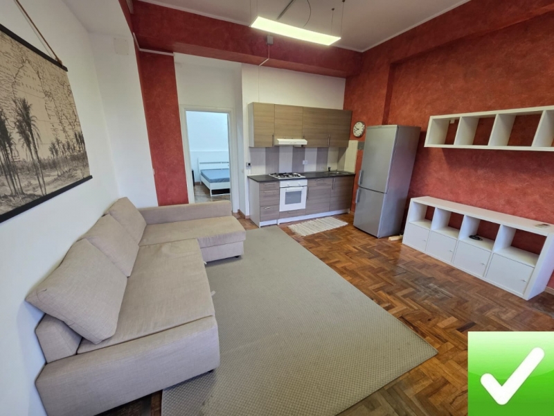 Appartamento Arredato Pressi Parco Caserta 70 Mq