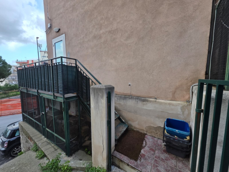 Appartamento Arredato Pressi Parco Caserta 70 Mq