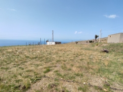 Terreno Agricolo Con Ruderi Lazzaro 13.000 Mq