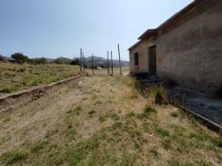 Terreno Agricolo Con Ruderi Lazzaro 13.000 Mq