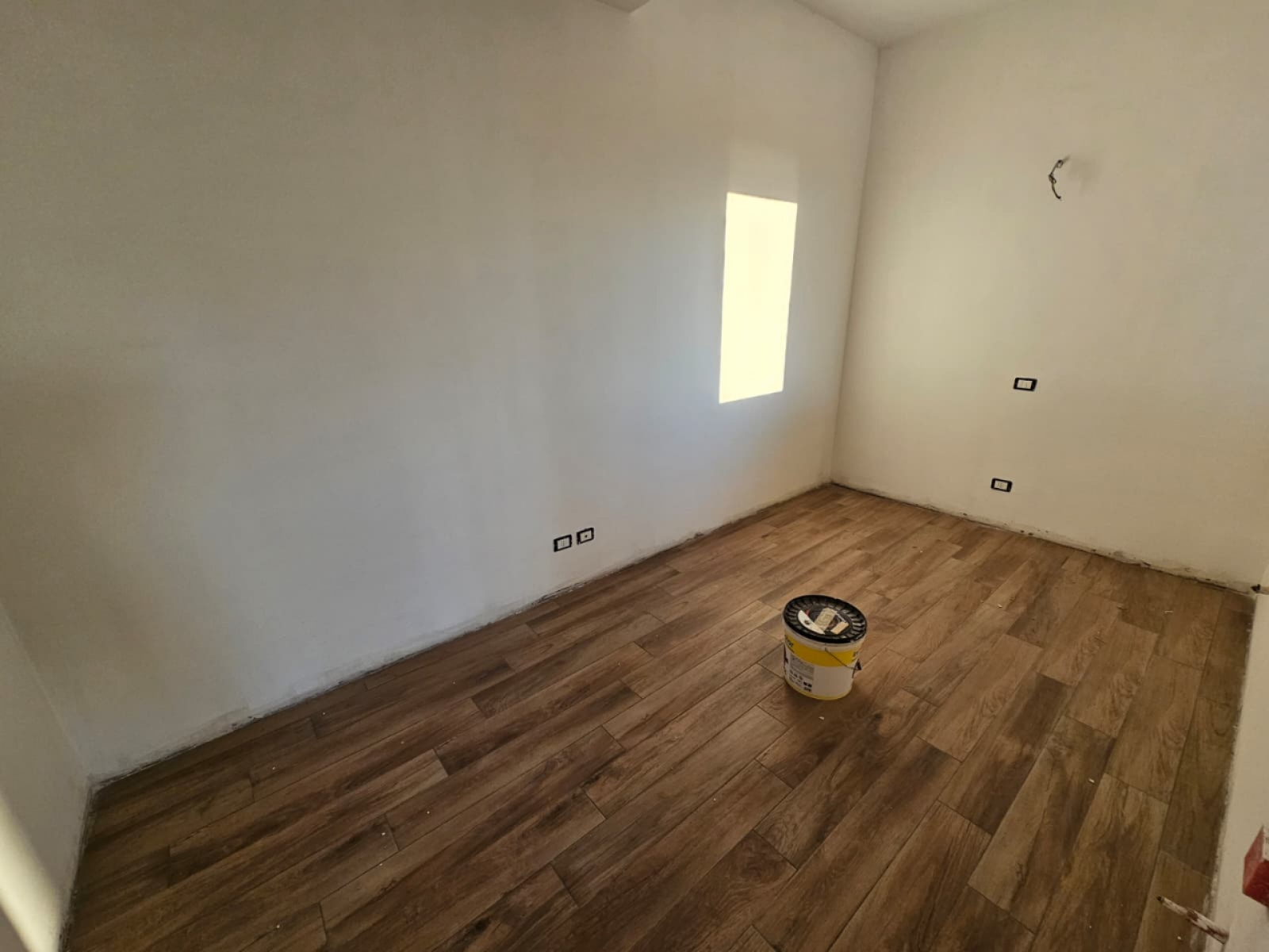 Attico Di Nuova Costruzione Con Ampio Terrazzo e Posto Auto Gallico 78 Mq