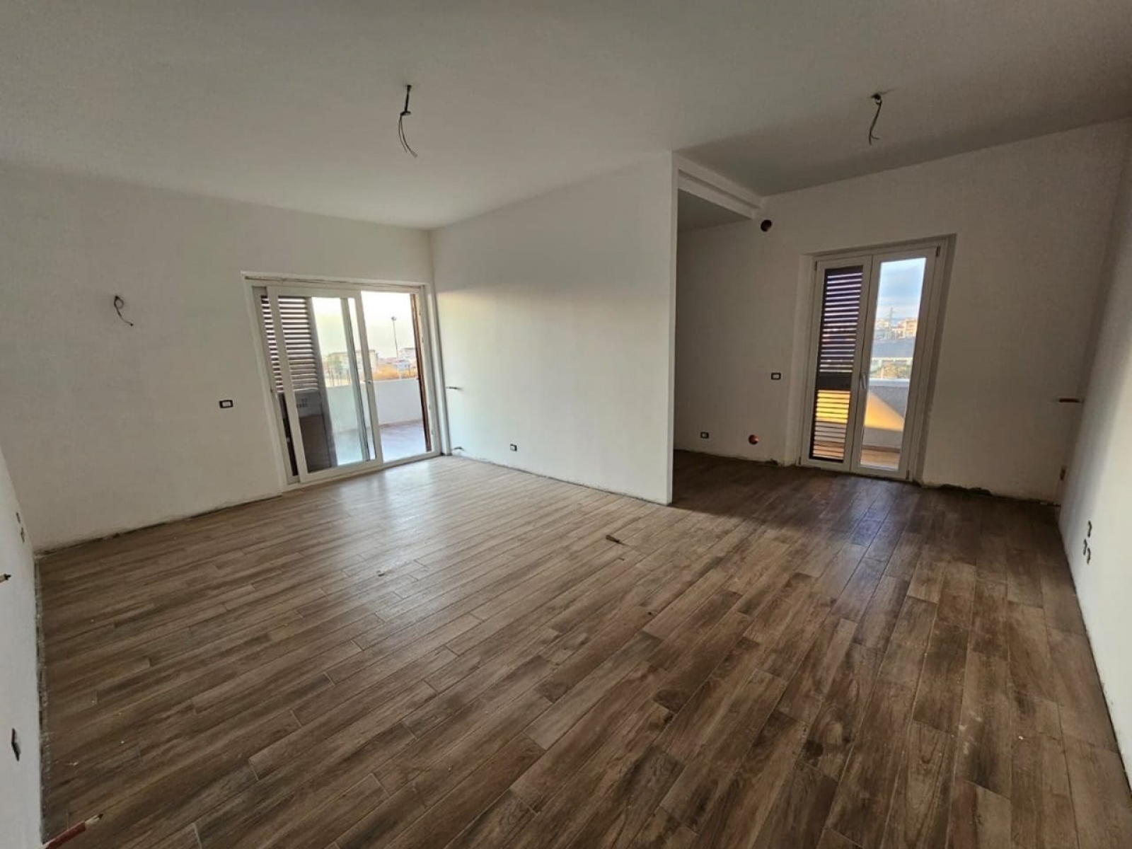 Attico Di Nuova Costruzione Con Ampio Terrazzo e Posto Auto Gallico 78 Mq