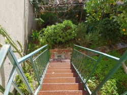 Bilocale Ristrutturato Con Cantina e Giardino Centrale 50 Mq