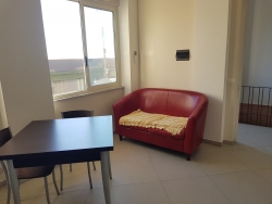 Bilocale Ristrutturato Con Cantina e Giardino Centrale 50 Mq