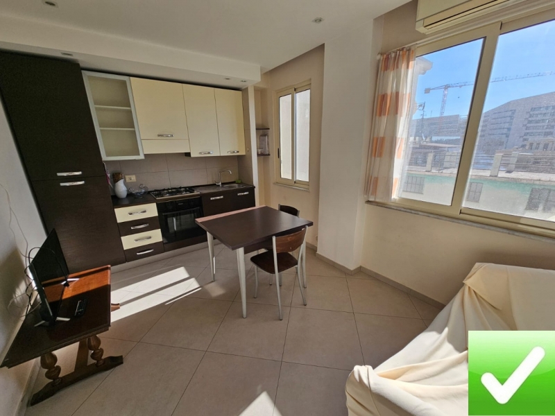 Bilocale Ristrutturato Con Cantina e Giardino Via Andiloro 50 Mq