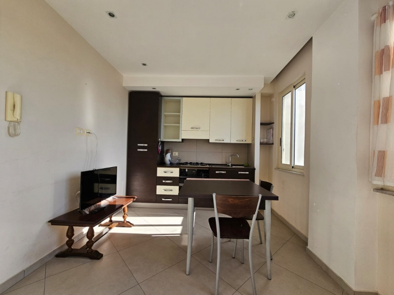 Bilocale Ristrutturato Con Cantina e Giardino Via Andiloro 50 Mq