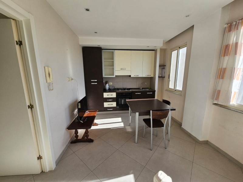 Bilocale Ristrutturato Con Cantina e Giardino Via Andiloro 50 Mq