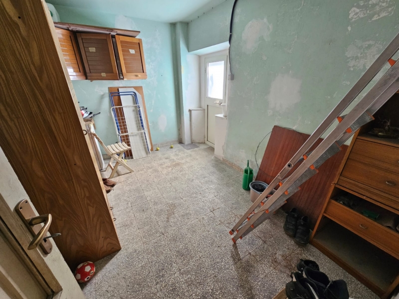 Bilocale Ristrutturato Con Cantina e Giardino Via Andiloro 50 Mq