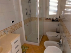 Villa Indipendente Su Due Livelli Con Giardino Lungomare Pellaro 250 Mq