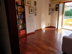 Appartamento Di Pregio Semi Arredato Con Posto Auto Viale Europa 130 Mq 