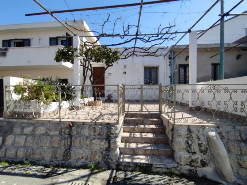 Appartamento Indipendente Ristrutturato Arredato Con Veranda Mesi Estivi Bocale 