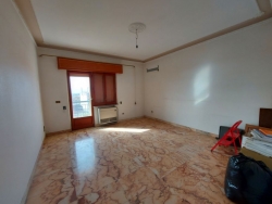 Appartamento Da Ristrutturare Panoramico + Lastrico Di 100 Mq Saracinello 94 Mq