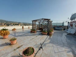 Appartamento Ampio Panoramico 200 Mq + Lastrico Solare 200 Mq Saracinello