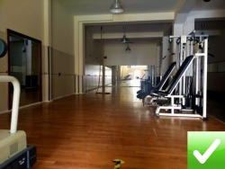Locale Adibito a Palestra Con Vetrina Fronte Strada Parco Caserta 220 Mq