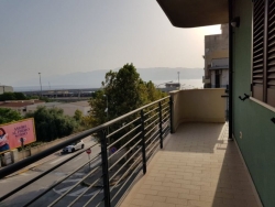 Appartamento Di Recente Costruzione Arredato Con Cantina e Posto Auto Villa San Giovanni 70 Mq
