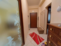  Semi Indipendente 90 Mq Ristrutturato Con Ampia Veranda 60 Mq e Posto Auto Sala di Mosorrofa 