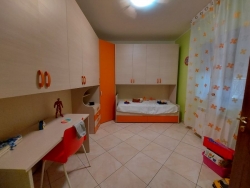  Semi Indipendente 90 Mq Ristrutturato Con Ampia Veranda 60 Mq e Posto Auto Sala di Mosorrofa 