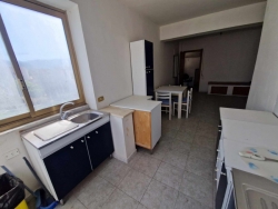 Appartamento + Garage + 2 Posti Auto Modena 120Mq