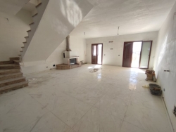 Villa A Schiera Panoramica Di Nuova Costruzione Con Verande e Giardino San Cristoforo 310 Mq