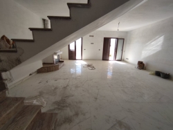 Villa A Schiera Panoramica Di Nuova Costruzione Con Verande e Giardino San Cristoforo 310 Mq