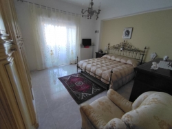 Appartamento Ampio Ben Rifinito Con Veranda San Gregorio 140 Mq