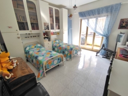 Appartamento Ampio Ben Rifinito Con Veranda San Gregorio 140 Mq