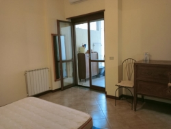 Attico Prestigioso Arredato Con Terrazzo Panoramico Via Cappuccinelli 90 Mq