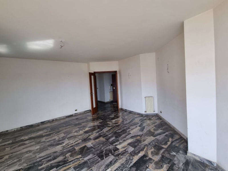 Appartamento Luminoso Panoramico Con Posti Auto e Cantina Ciccarello 137 Mq