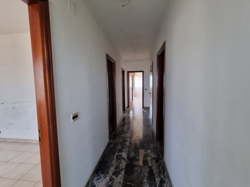 Appartamento Luminoso Panoramico Con Posti Auto e Cantina Ciccarello 137 Mq
