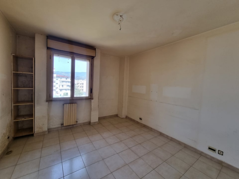 Appartamento Luminoso Panoramico Con Posti Auto e Cantina Ciccarello 137 Mq