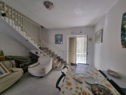 Villetta Semi Indipendente Su Due Livelli Arredata Con Veranda Condofuri Marina 90 Mq 