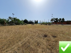 Terreno + Rudere + Locale Commerciale + Appartamenti Arangea