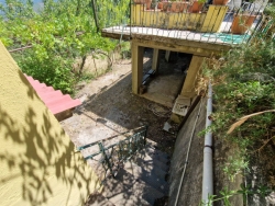 Villetta A Schiera Su Due Livelli 130 Mq + Corte 150 Mq e Giardini 400 Mq Ortì