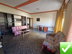 Ampio Appartamento Con Cantina Viale Calabria 160 Mq