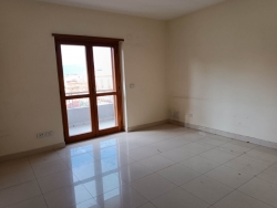 Duplex Prestigioso + Terrazzo + Garage + Posti Auto Sbarre Centrali 180 Mq