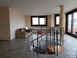 Duplex Prestigioso + Terrazzo + Garage + Posti Auto Sbarre Centrali 180 Mq