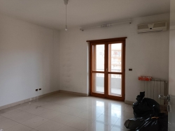 Duplex Prestigioso + Terrazzo + Garage + Posti Auto Sbarre Centrali 180 Mq