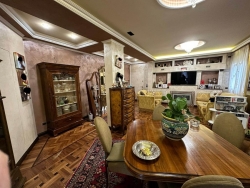 Appartamento Prestigioso Interamente Ristrutturato Panoramico Via Petrara 140 Mq