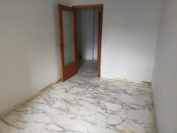 Appartamento Con Posto Auto Viale Europa 130 Mq