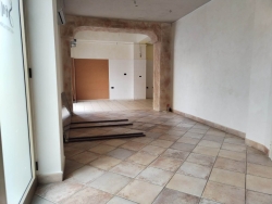 Locale Commerciale C1 Adibito a Ristorante Pressi Corso Garibaldi 80 Mq