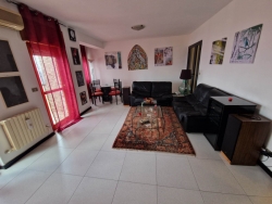 Appartamento Panoramico Con Posto Auto Pentimele 120 Mq