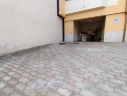 Appartamento Ristrutturato + Garage e Posto Auto Modena 190 Mq