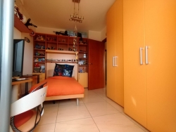 Appartamento Ristrutturato + Garage e Posto Auto Modena 190 Mq