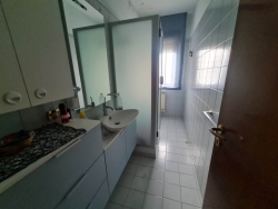 Appartamento Con Garage e Posto Auto Modena 125 Mq