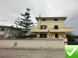 Villa Indipendente Su 4 Livelli + Giardino + Posti Auto + Corte Catona 