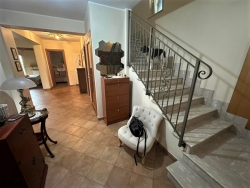 Villa Indipendente Su 4 Livelli + Giardino + Posti Auto + Corte Catona 